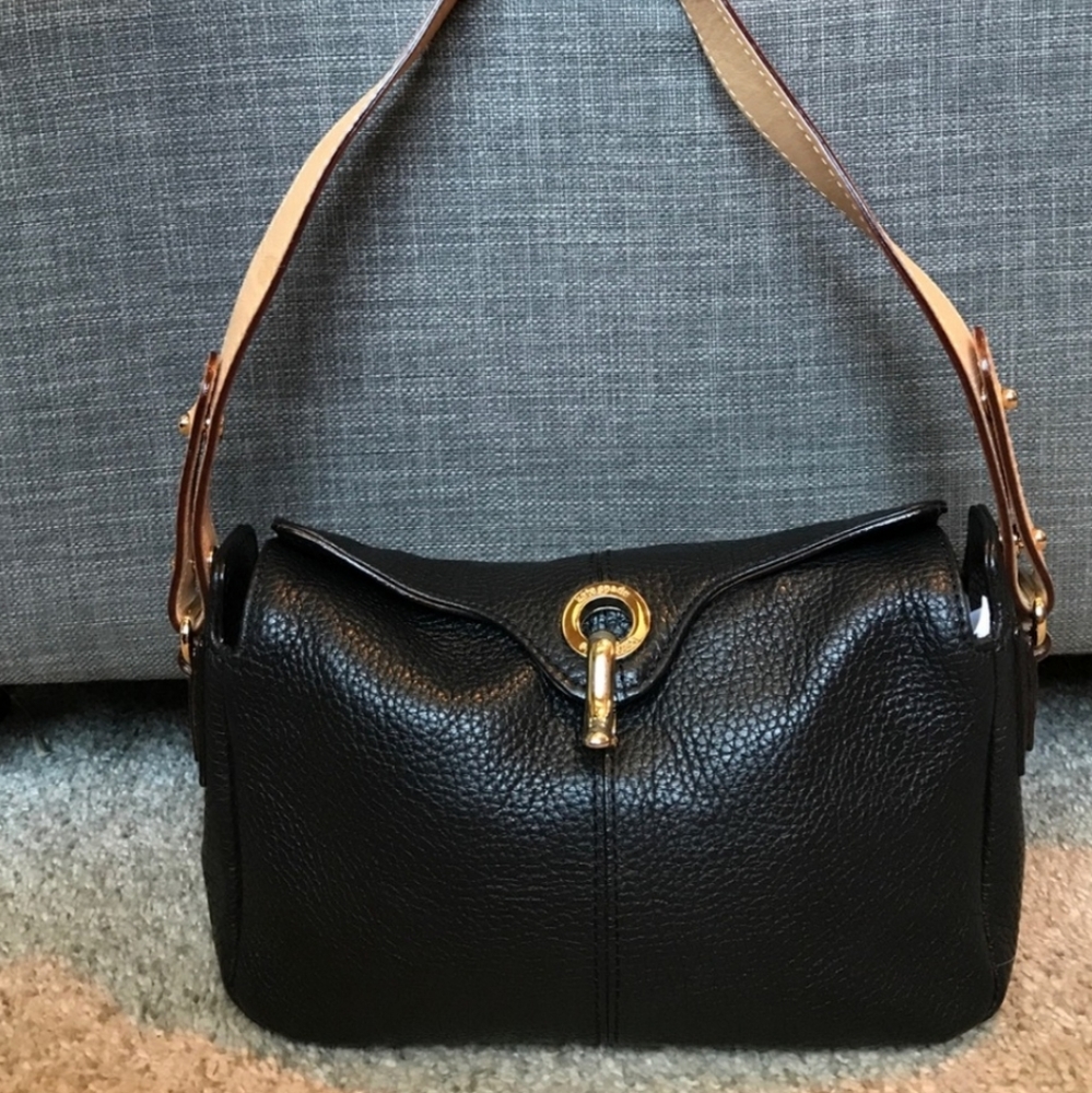 Women Kate Spade bag